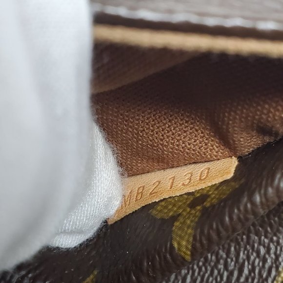 Auth Louis Vuitton Totally MM Monogram Tote Bag - Picture 15 of 15